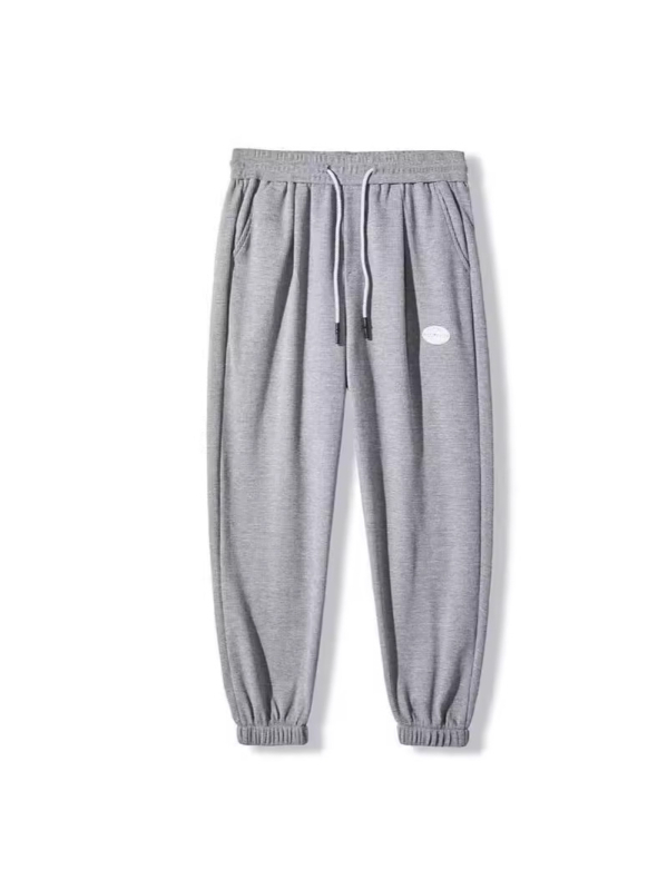 Muške hlače s flecom iznutra i vafl uzorkom, kratka duljina, slobodan kroj, sportski stil.