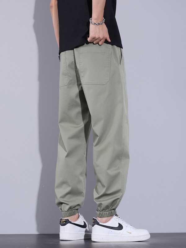 Férfi cropped nadrág, laza szabás, workwear-stílus, pamut-poliészter keverék, lélegző nyárra 2025