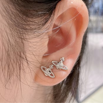Unisex minijaturni naušnice-stud u punk stilu, geometrijski oblik Saturn