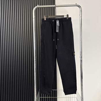 Férfi pamut jogger nadrág fleece-vel bélelt, jelvénnyel, húzózsinóros derék, szűk szabású, bokánál mandzsetta, téli mindennapi viselet