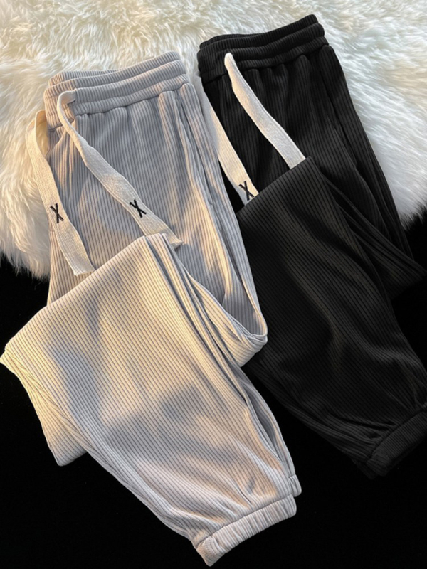 Férfi ice silk nadrág nyárra, vékony, elasztikus derék, cropped hossz, laza szabás, mandzsettás
