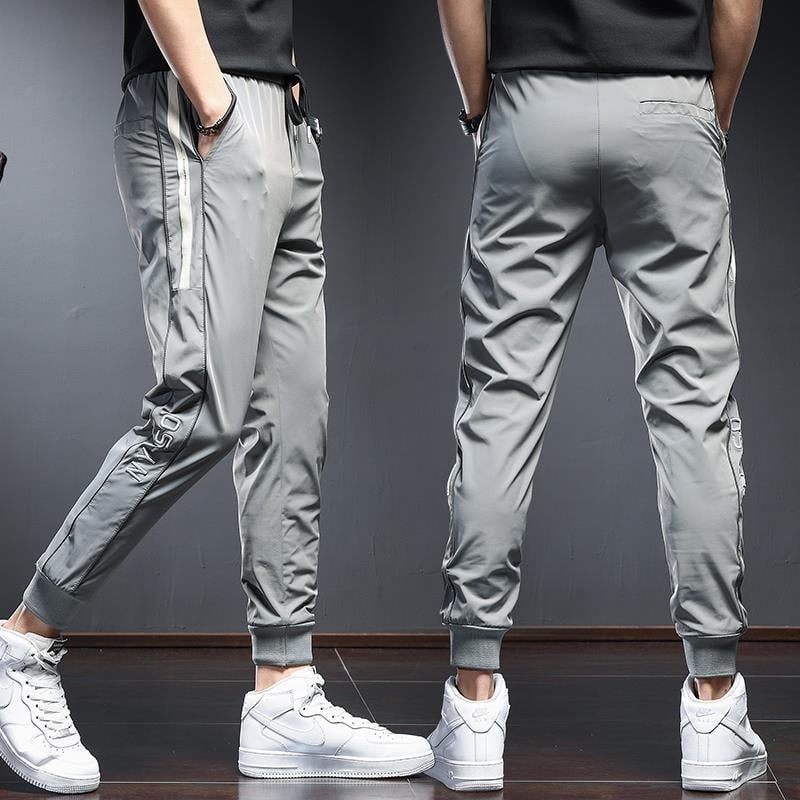 Muške sportske duge hlače od ice silk, slim-fit, tanke, bijeli prugasti uzorak, prozračne