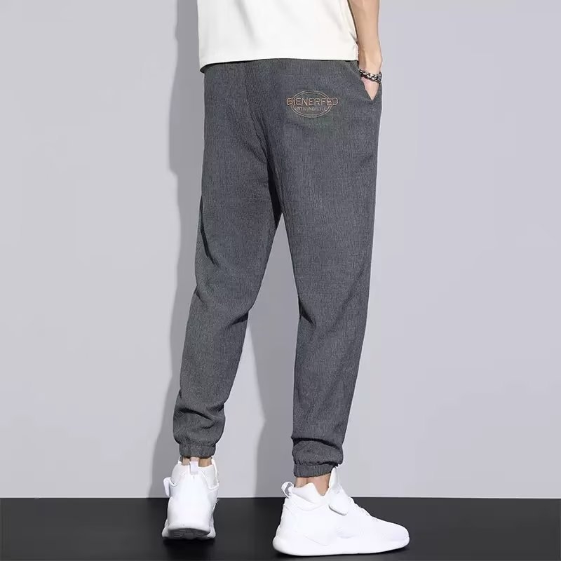 Férfi nyári Ice Silk casual nadrág, slim-fit, vékony, légáteresztő, jogger stílus, koreai stílus, modern és sokoldalú