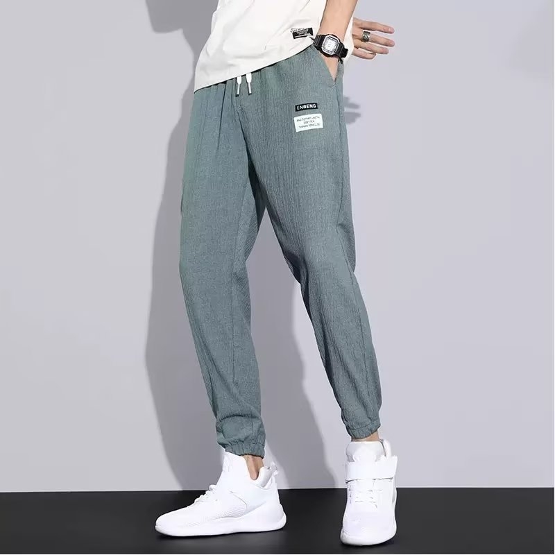 Férfi nyári Ice Silk casual nadrág, slim-fit, vékony, légáteresztő, jogger stílus, koreai stílus, modern és sokoldalú