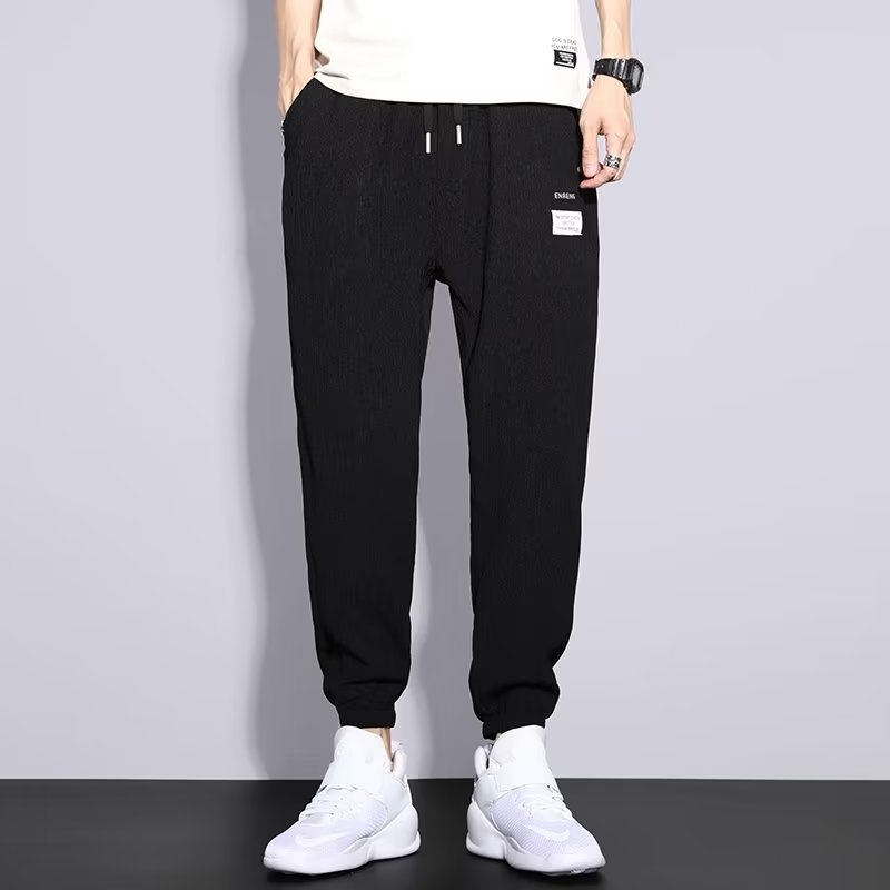 Férfi nyári Ice Silk casual nadrág, slim-fit, vékony, légáteresztő, jogger stílus, koreai stílus, modern és sokoldalú