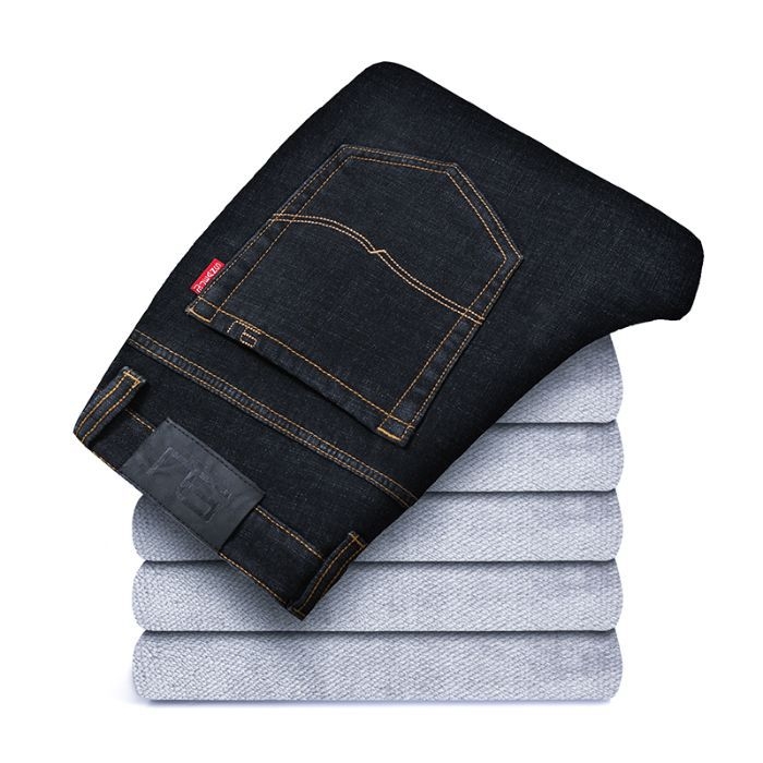 Téli férfi fekete fleece-béléssel ellátott farmernadrág, egyenes szabás