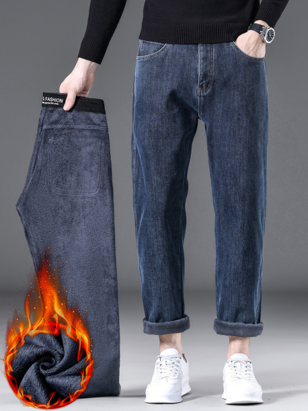 Fleece-vel bélelt vastag farmernadrág férfiaknak, lazán szabott egyenes szabású, kék-szürke, 9/10 hosszúságú, tél 2025