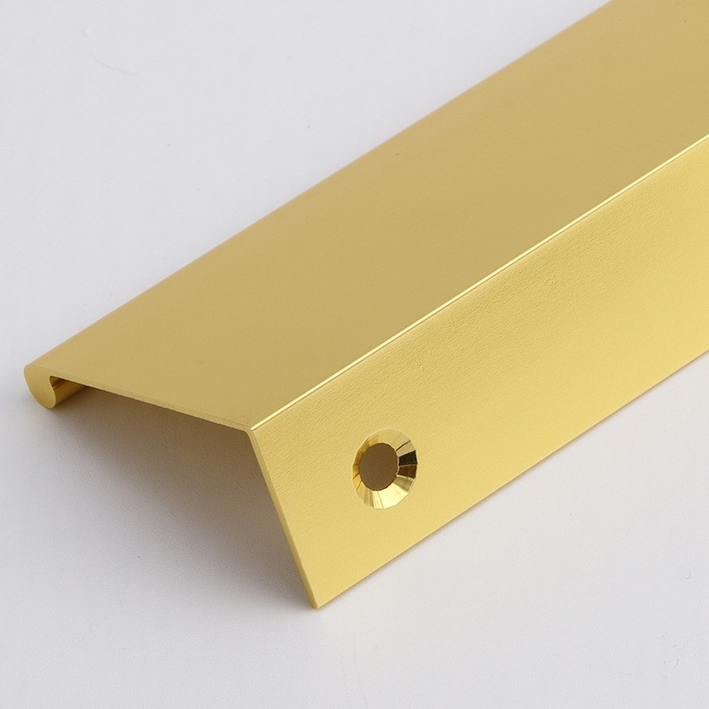 Prilagođeni produženi bočno montirani skriveni držač za vrata garderobe, oksidirano zlatno završetak, moderni minimalistički dizajn, hardver od aluminijskog legura