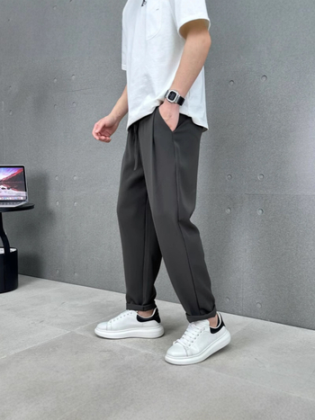 Muške hlače od Ice Silk, ljetni model 2025, ravni kroj, opušten fit, casual stil s korejskim utjecajem, vrhunski izgled