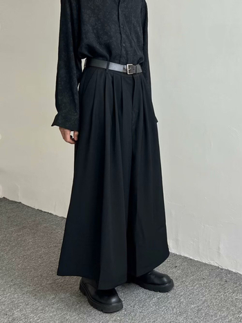 Uniszex japán stílusú minimalist designú nadrág, magas minőségű, széles, drapírozott fazon