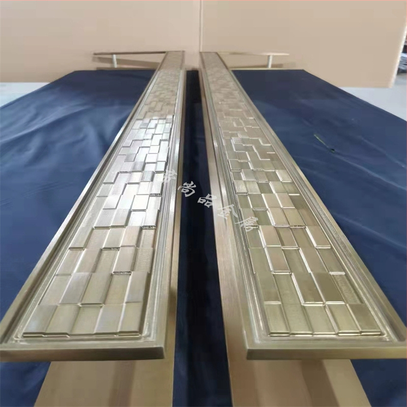 Kapu ručka od aluminija s antiknim bakrenim završetkom i graviranim motivom oblaka za drvena i staklena vrata