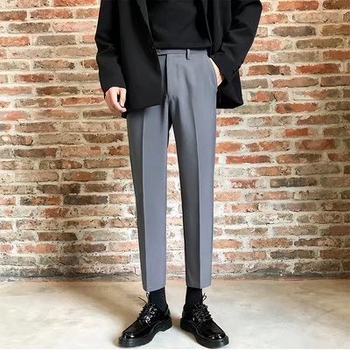 Muške hlače uskog kroja, kratke dužine, plus veličina, ravni kroj, poslovno- casual stil s draperiranim učinkom