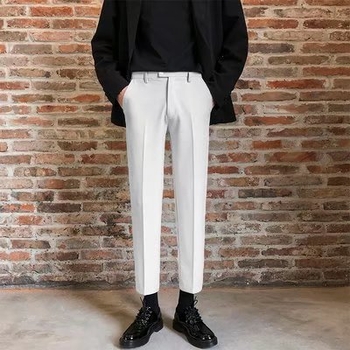 Muške hlače uskog kroja, kratke dužine, plus veličina, ravni kroj, poslovno- casual stil s draperiranim učinkom