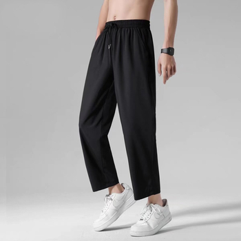 Férfi ice silk nadrág – nyárra, könnyű, lazán szabott, egyenes vágás, cropped hossz, közepes derekú, övvel, egyszínű, lélegző