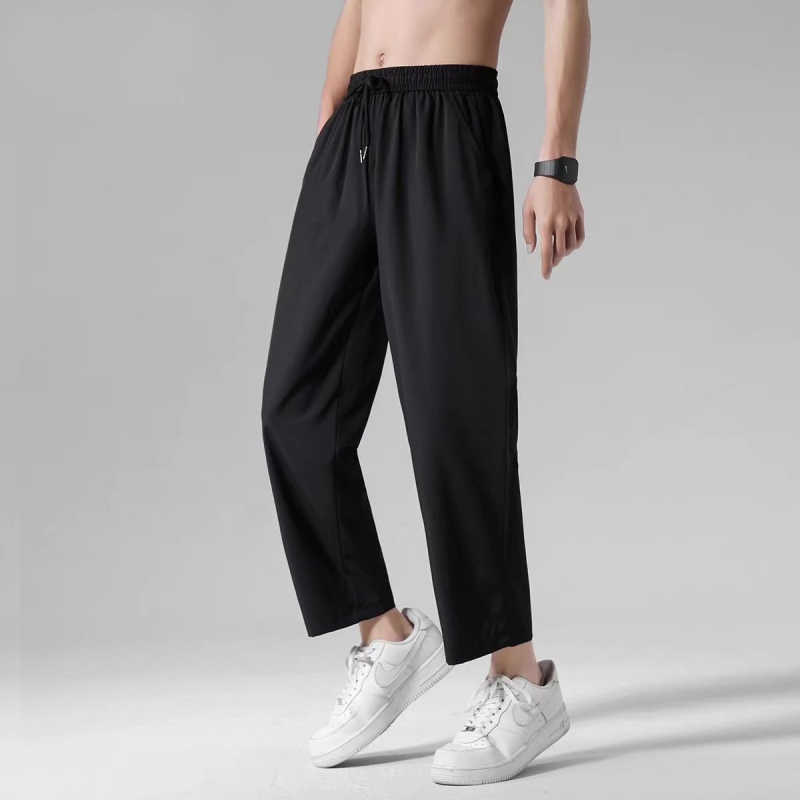 Férfi ice silk nadrág – nyárra, könnyű, lazán szabott, egyenes vágás, cropped hossz, közepes derekú, övvel, egyszínű, lélegző