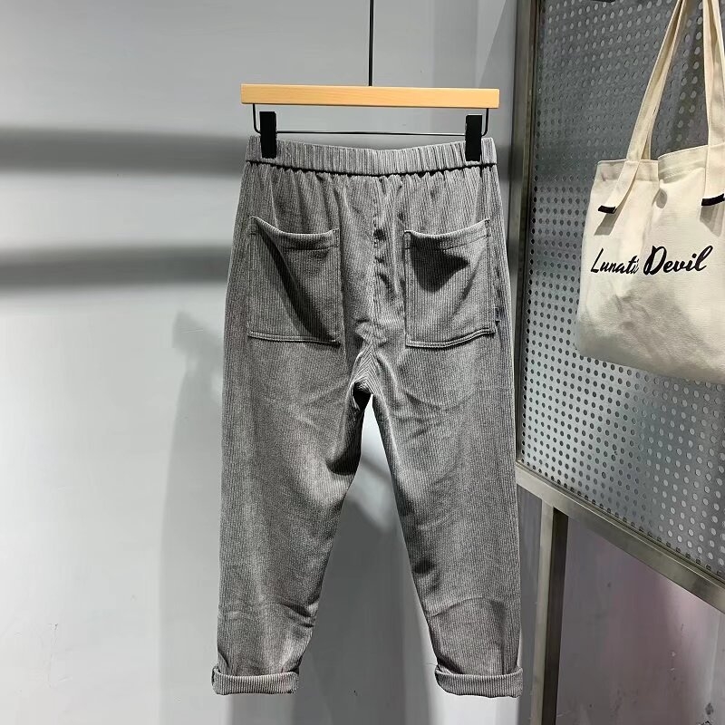 Férfi corduroy nadrág, slim szabás, bokáig érő hossz, üzleti casual stílus, anti-wrinkle