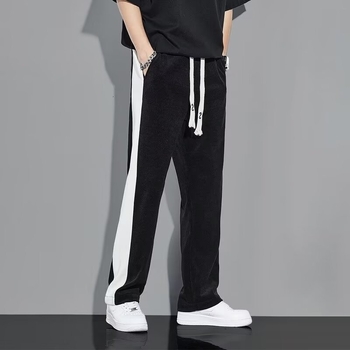 Nyári lezser férfi nadrágok, egyenes szabás, fehér, streetwear stílusú sportnadrág