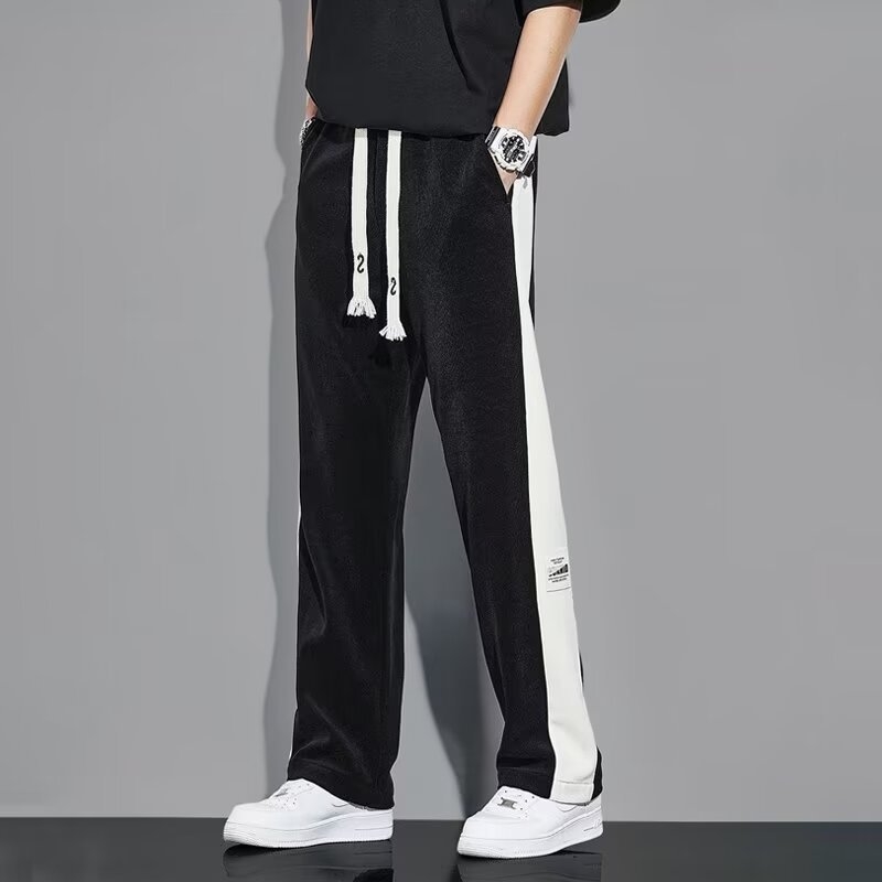 Nyári lezser férfi nadrágok, egyenes szabás, fehér, streetwear stílusú sportnadrág