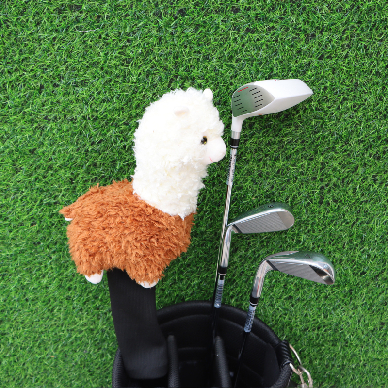 Állatmotívumos golffejvédő — alpakával és csirke lábával tervezve, kis méret, rajzfilm-stílus, plüss kötött anyag