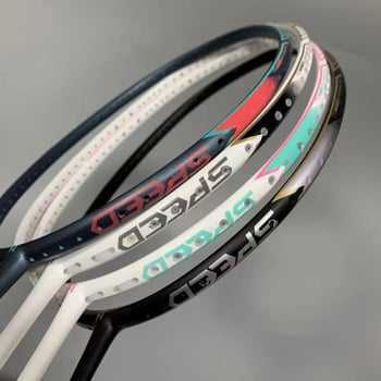 Swift Shadow 400 badminton reketa – potpuno karbonska, ultra lagana 4U, crno-zlatna, izdržljiva konstrukcija