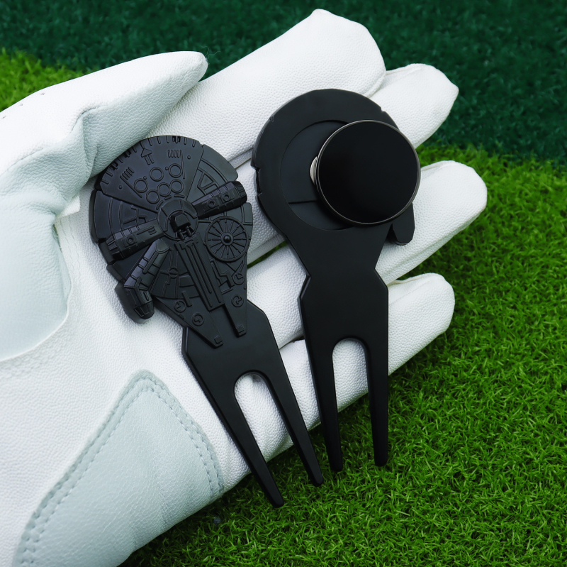 Metalni golf alat za popravak rupa na travnjaku, dizajn svemirskog broda Star Wars