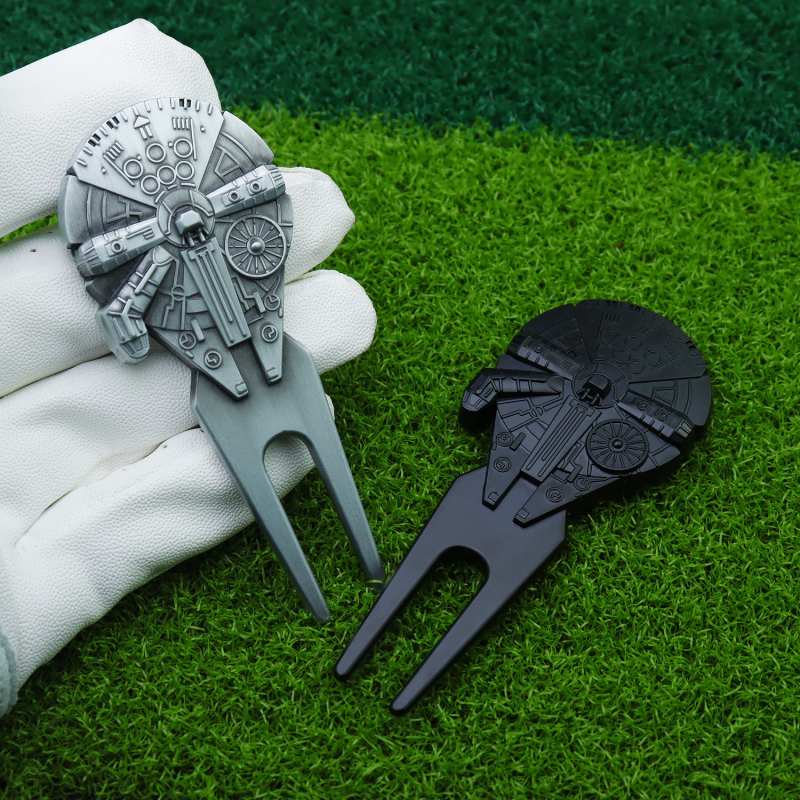 Metalni golf alat za popravak rupa na travnjaku, dizajn svemirskog broda Star Wars