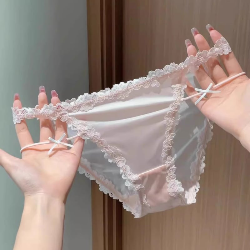 Čipkaste ženske gaćice s mašnicom i izrezanim detaljem, niski struk, seksi