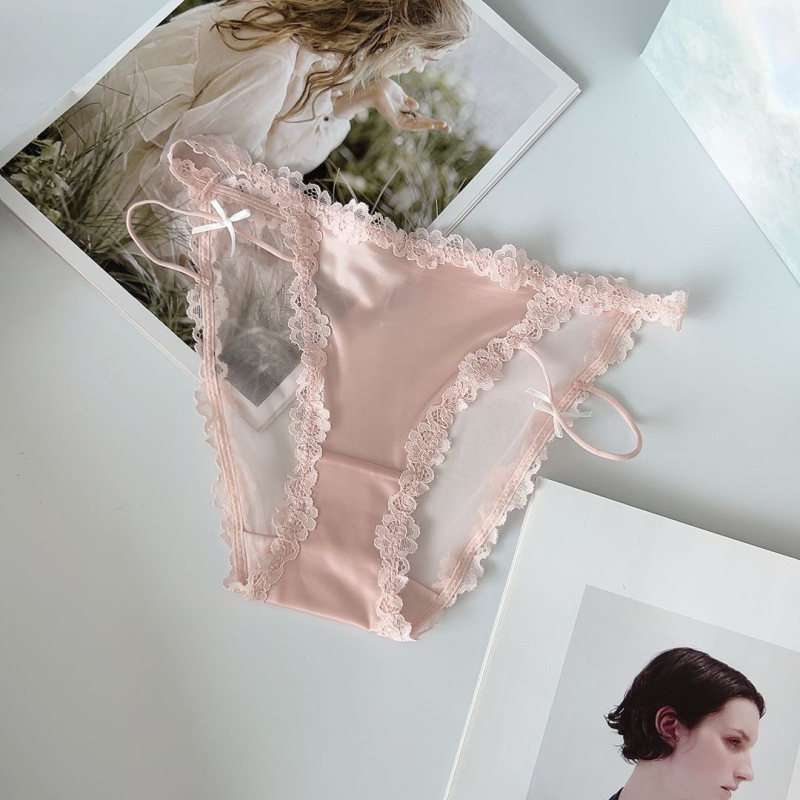 Čipkaste ženske gaćice s mašnicom i izrezanim detaljem, niski struk, seksi