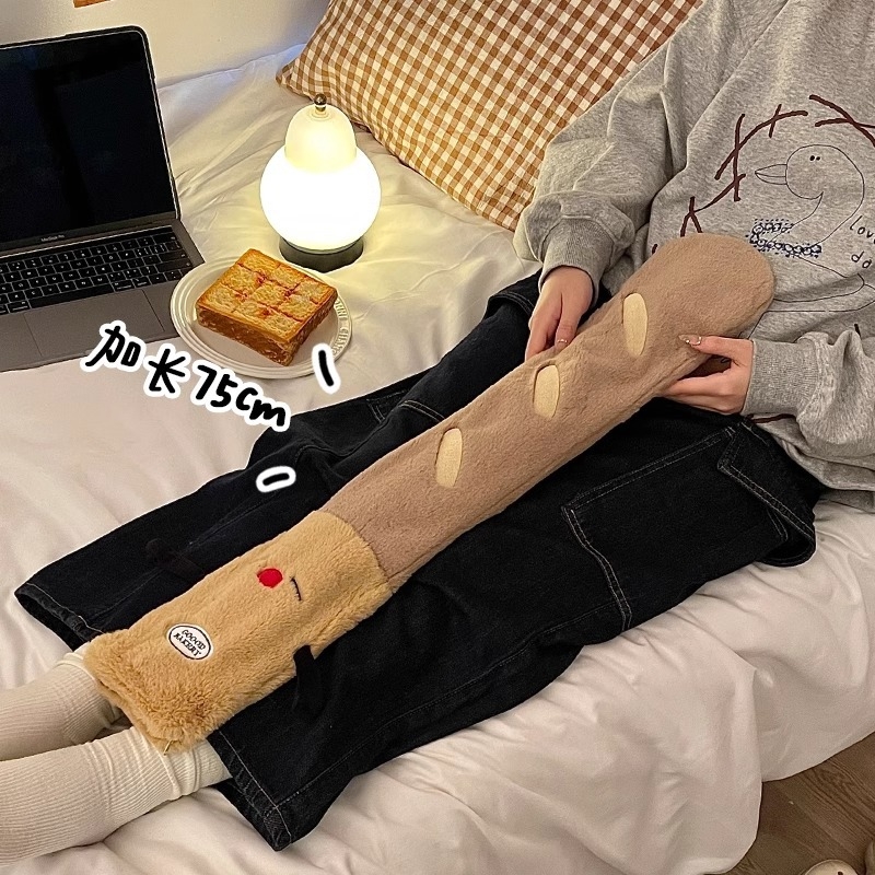 Hosszú melegvíz-palack, vízzel feltöltve, robbanásbiztos kivitelben, meghosszabbított hosszúságú, nagy kapacitású, ágyban használatra