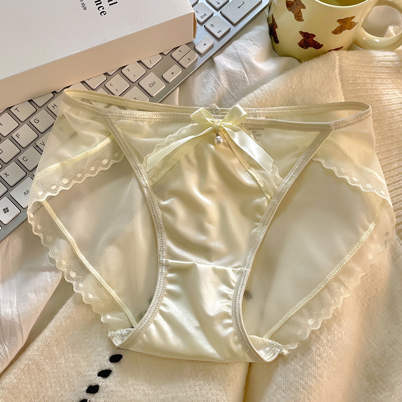 Ženske gaćice srednje visine, pamukova podstava u preponi, čipkasti rub, prozračna mreža, Ice Silk materijal