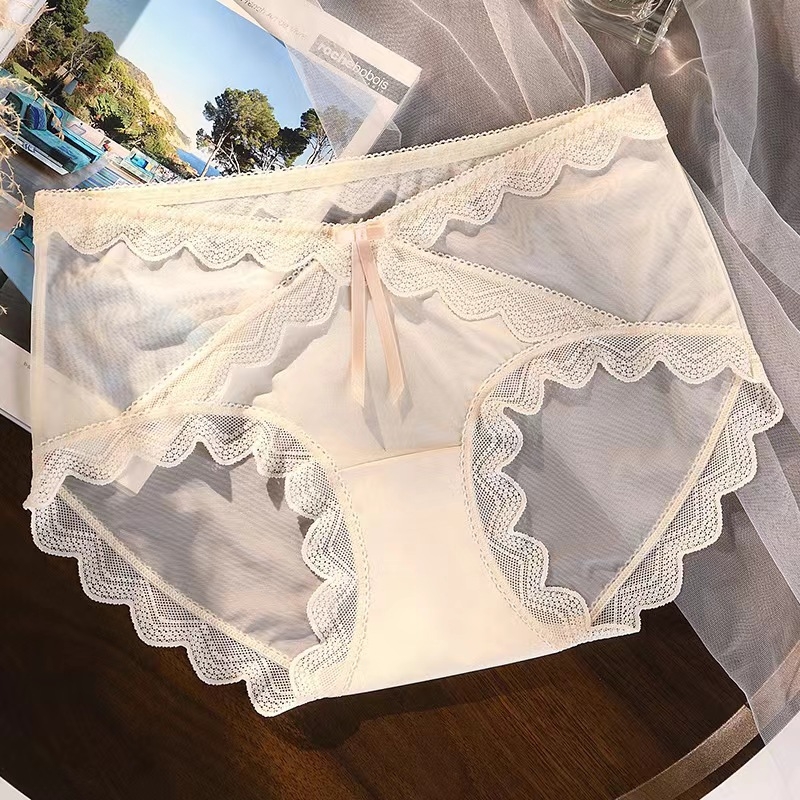 Ženske gaćice srednjeg struka, plus veličina, ice-silk materijal, čipkasti rub, mekana elastična tkanina