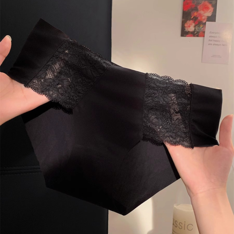 Bezšivne ženske gaćice od ice-silk, bikini kroj, tanke za sve sezone, model 2025