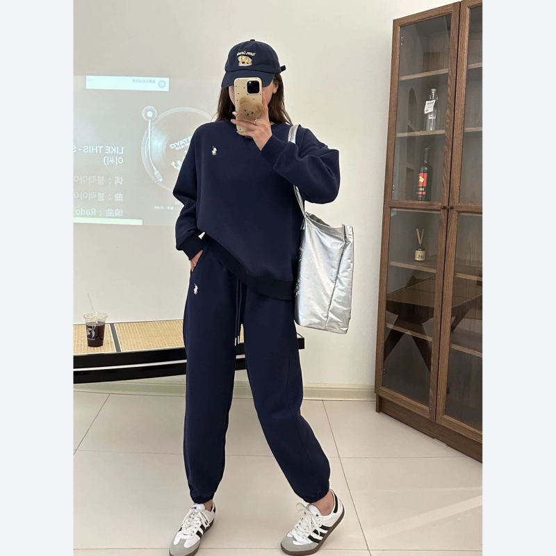 Ženski dvodijelni set: hoodie i hlače s izvezenim konjićem, plus veličina, opušten kroj, casual stil, fleece podstava, deblji.