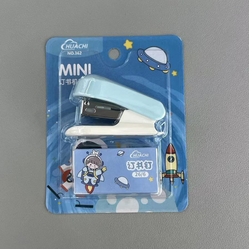Kompaktni mini spenjač s preslatkim crtanim dizajnom — set za učenike i ured, kompaktan, s uključenim spajalicama