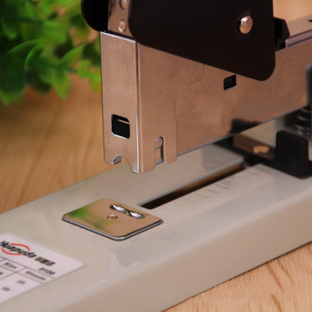Hupuda teški spenjač, kapacitet 100 listova, 120 stranica, ojačan dizajn, veličina spojnice 23/13