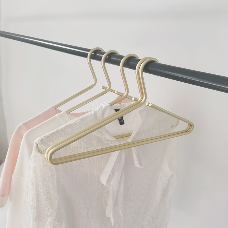 Vješalica za odjeću od aluminijske legure, kućna upotreba, unisex za muškarce i žene, za odrasle, s debelijom konstrukcijom, luksuzan dizajn, vrhunska vješalica za kapute