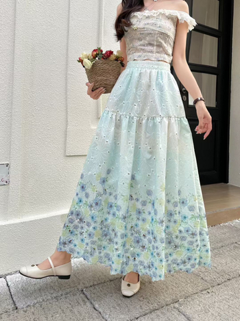 Korejski stil – elegantna i romantična cvjetna midi suknja za proljeće, slobodan kroj, laskajući siluetu.