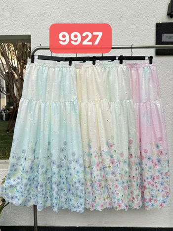 Korejski stil – elegantna i romantična cvjetna midi suknja za proljeće, slobodan kroj, laskajući siluetu.