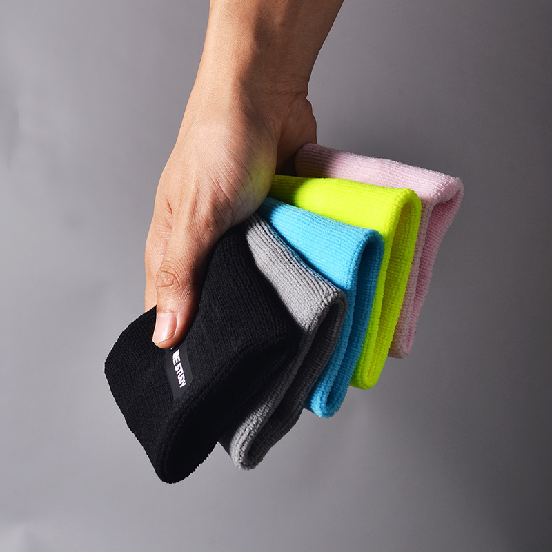 Prozračna pamučna narukvica za sport, upija znoj, pogodna za trčanje i košarku