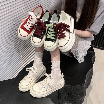 Női vászoncipők koreai stílusban, 2025 ősz, légáteresztő, magasságot növelő casual sneakers alacsony termetű nőknek