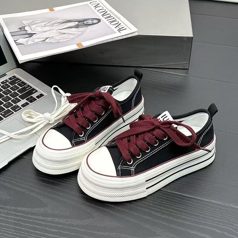 Női vászoncipők koreai stílusban, 2025 ősz, légáteresztő, magasságot növelő casual sneakers alacsony termetű nőknek