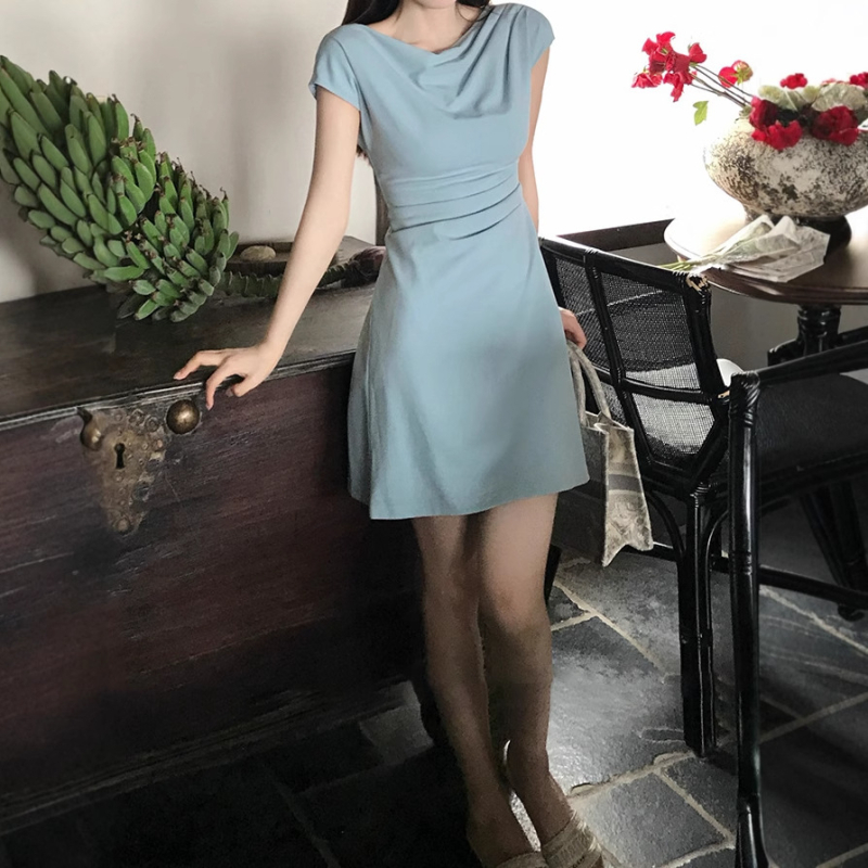 Ženska ljetna haljina s kratkim rukavima, okruglim izrezom, A-linijskim krojem, visokim strukom, jednodjelna