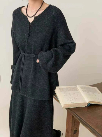 Ženski dvodijelni set: midi suknja i pleteni top s poluotvorenim ovratnikom i vezanjem, korejski stil, jesen-zima casual