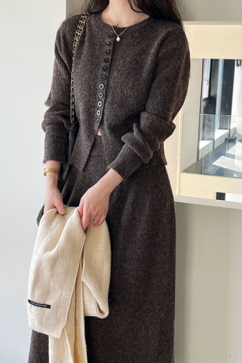 Ženski pleteni set za proljeće i jesen, korejski stil, opušteni dnevni outfit, pulover i mini suknja, dvodijelni set