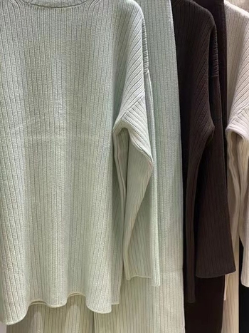 2023 jesen-zima nova moda ženski pleteni set: elegantan, opuštenog kroja, mekan pulover i široke hlače, dvodijelni set