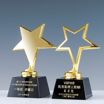 Kristalna mala trofeja s metalnim zvijezdom dizajnom, personalizirano graviranje za godišnju konferenciju i timsku nagradu