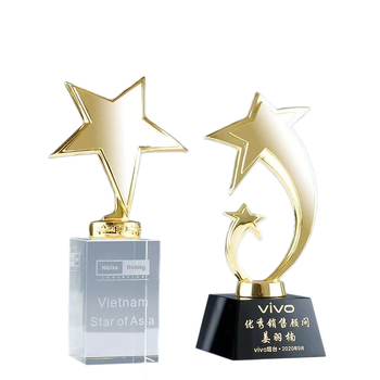 Kristalna mala trofeja s metalnim zvijezdom dizajnom, personalizirano graviranje za godišnju konferenciju i timsku nagradu