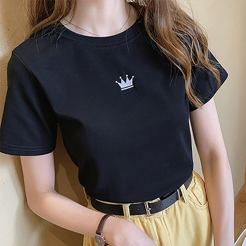Ženski T-shirt s brodijom, okrugli ovratnik, kratki rukavi, mršav kroj, lagani materijal, ljeto 2026