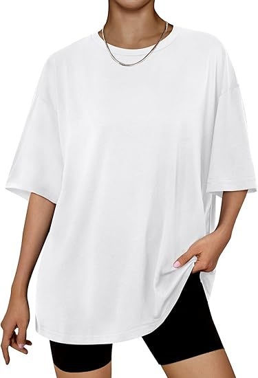 Ženski oversize T-shirt s kratkim rukavima, okruglim izrezom, jednobojni, ljetni svakodnevni osnovni komad.