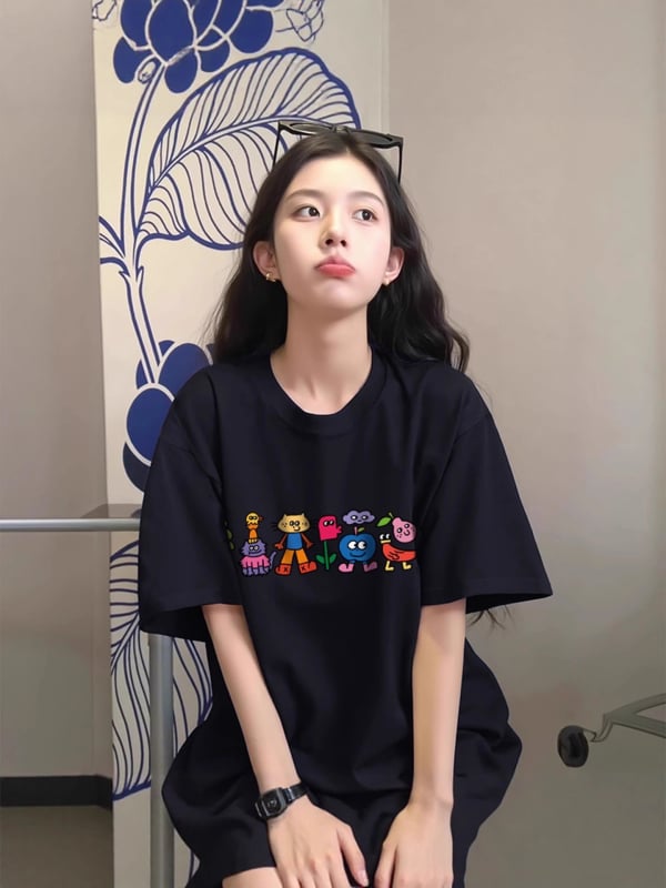 Plus-size crna ženska pamučna majica kratkih rukava, ležernog kroja, anime otisak, Harajuku stil